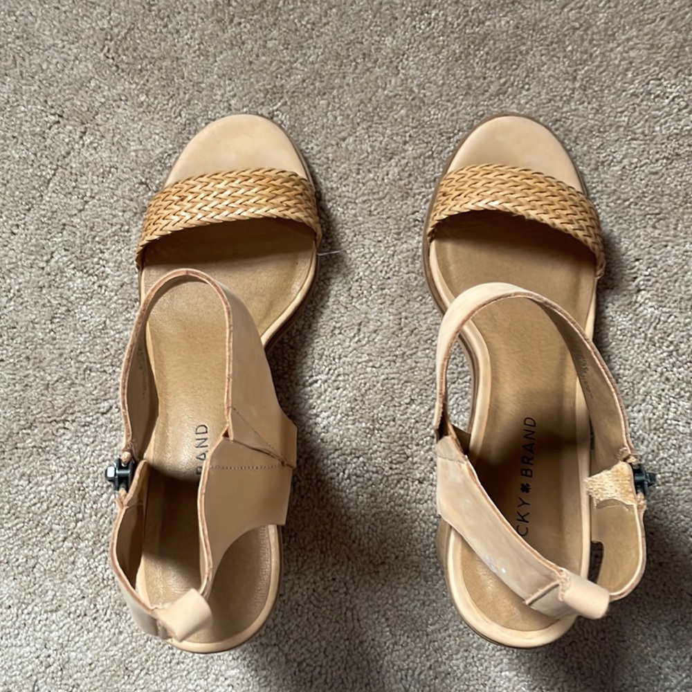 woman’s summer sandals